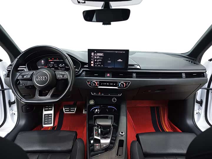 Фото 7 - Audi A4L