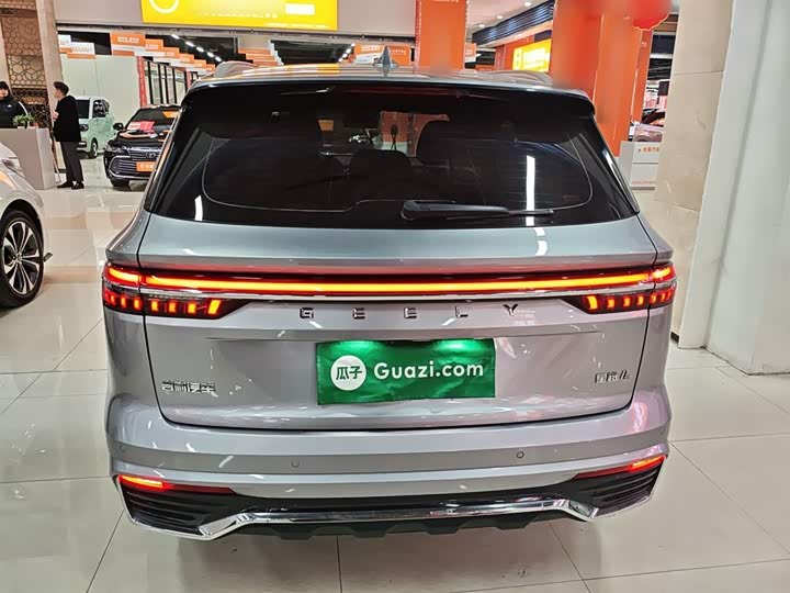 Фото 6 - Geely Monjaro