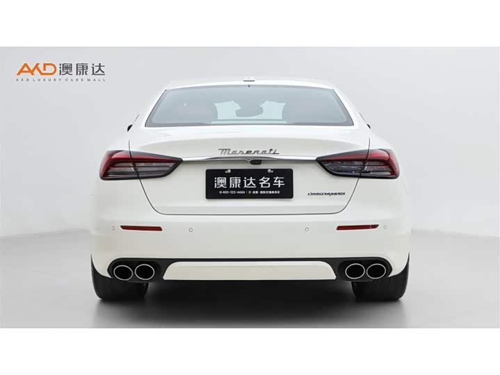 Фото 4 - Maserati Quattroporte