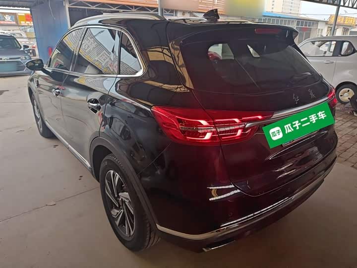 Фото 5 - Hongqi HS5