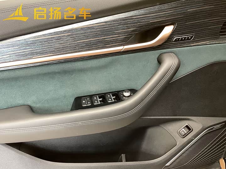 Фото 5 - Geely Monjaro