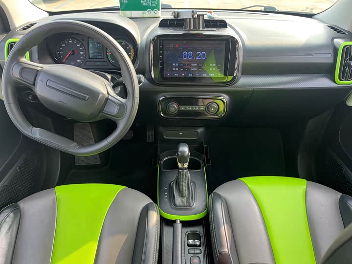 Фото 9 - Roewe Clever