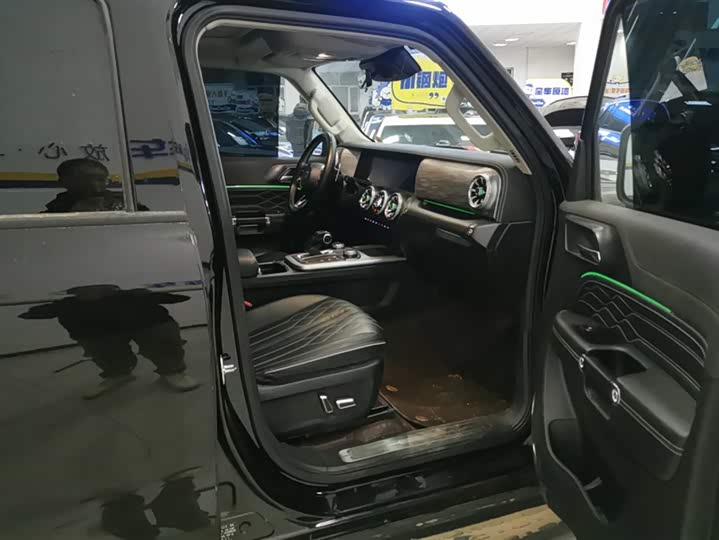 Фото 8 - Tank 300