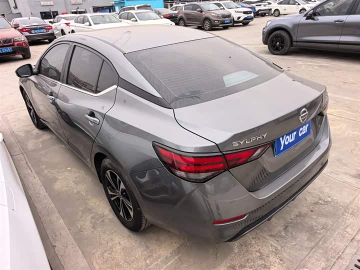 Фото 4 - Nissan Sylphy