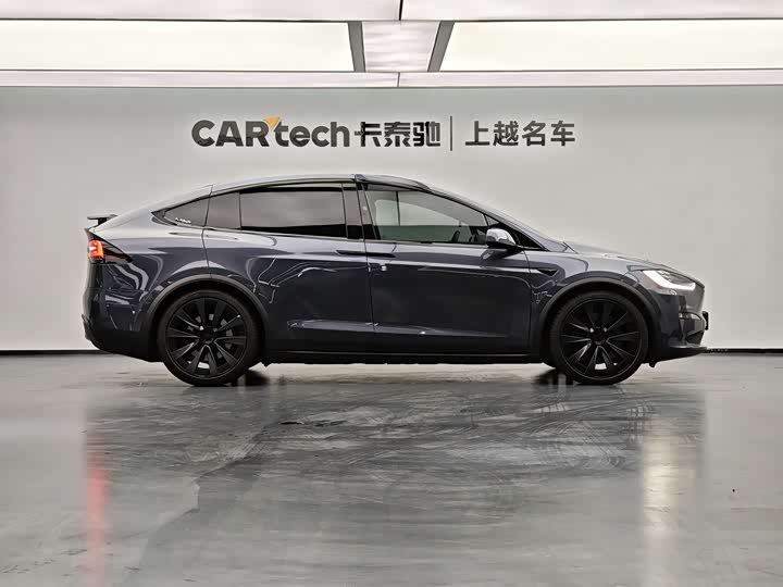 Фото 4 - Tesla Model X