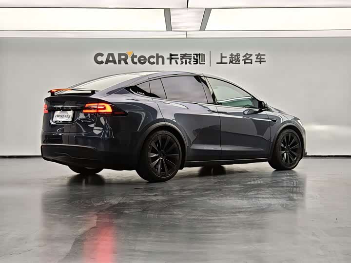 Фото 6 - Tesla Model X