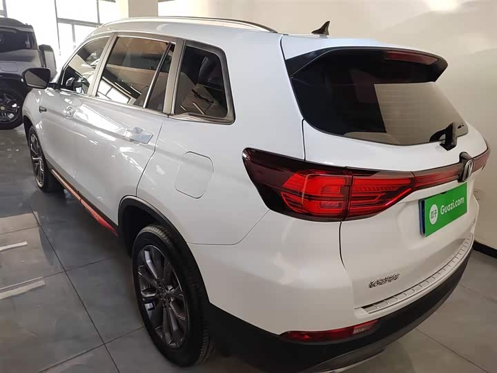 Фото 5 - Changan CS75