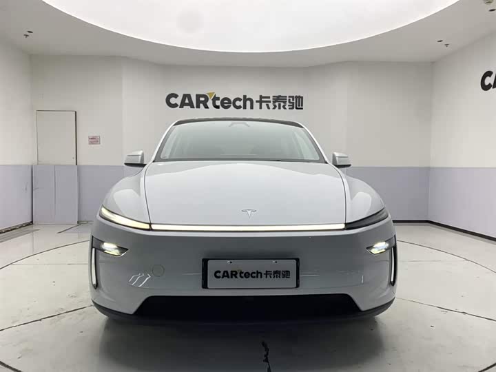 Фото 3 - Tesla Model Y