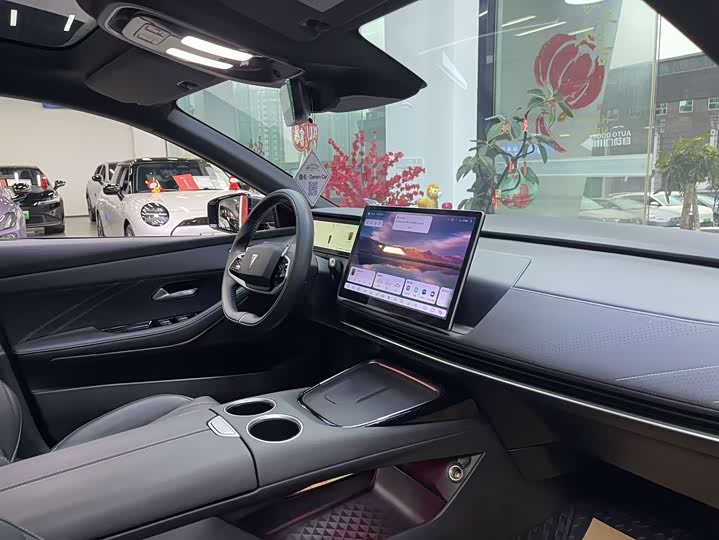 Фото 8 - Changan Deepal SL03