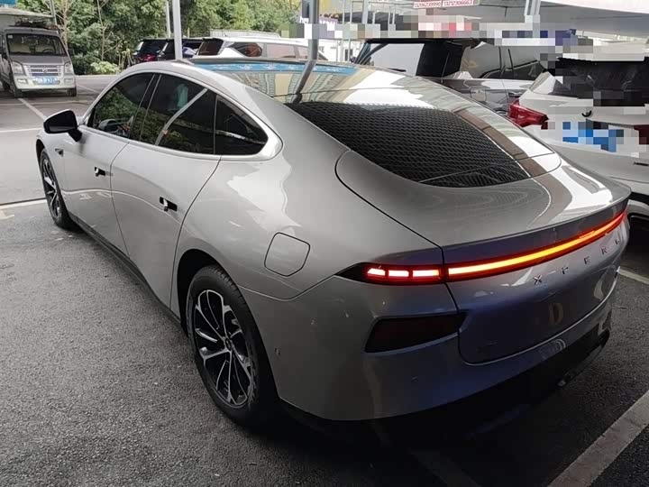 Фото 5 - XPeng P7