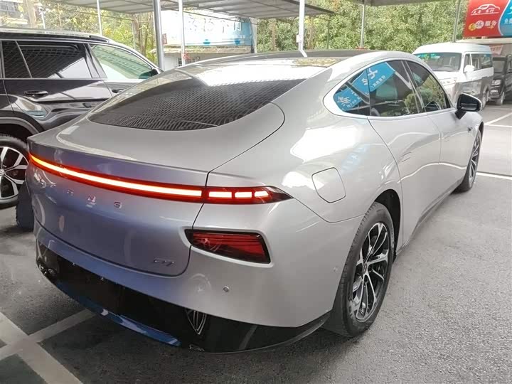 Фото 7 - XPeng P7