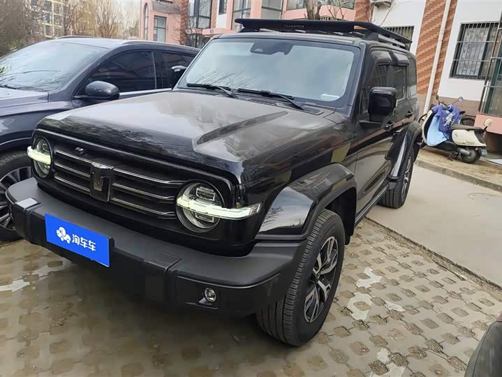 Фото 1 - Tank 300