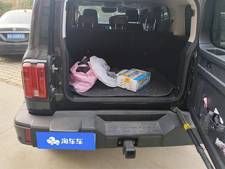 Фото 4 - Tank 300