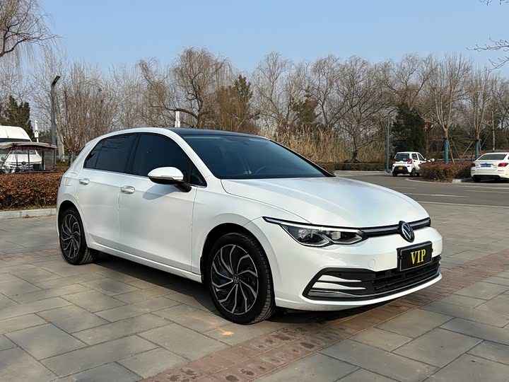 Фото 3 - Volkswagen Golf