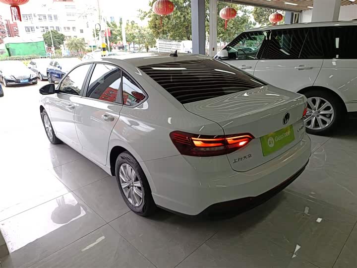 Фото 5 - Volkswagen Lavida