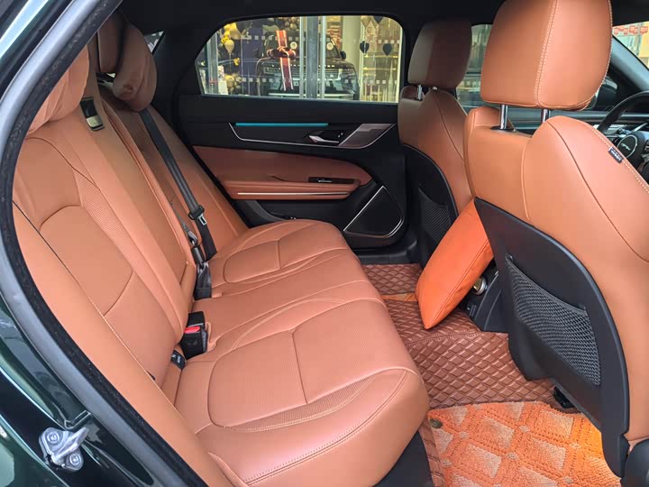 Фото 8 - Jaguar XF L