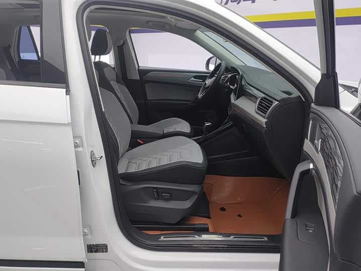 Фото 8 - Volkswagen Tayron