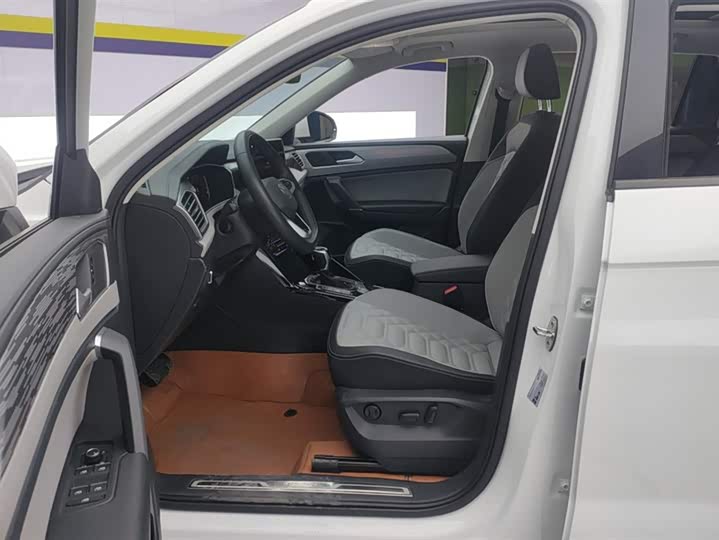 Фото 9 - Volkswagen Tayron