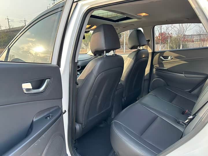 Фото 8 - Hyundai Encino EV