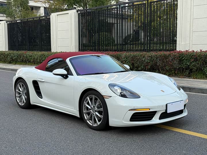 Фото 3 - Porsche 718