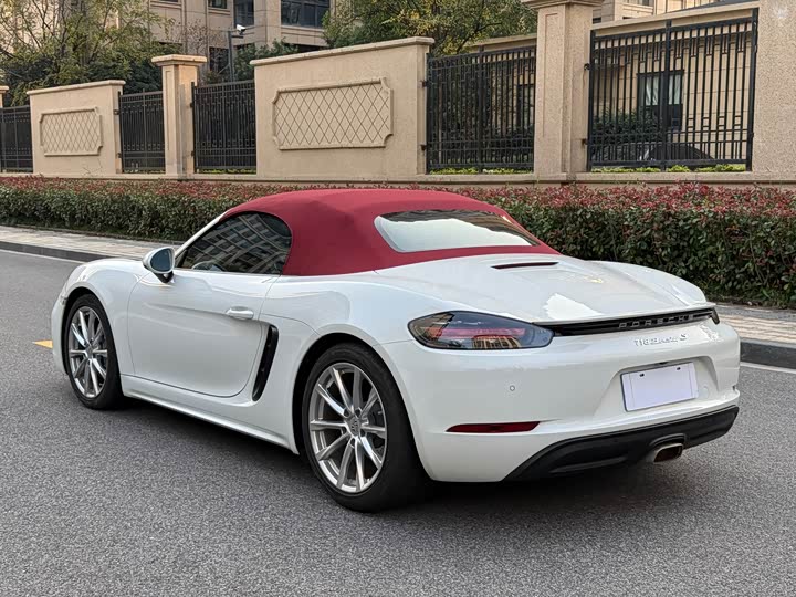 Фото 6 - Porsche 718