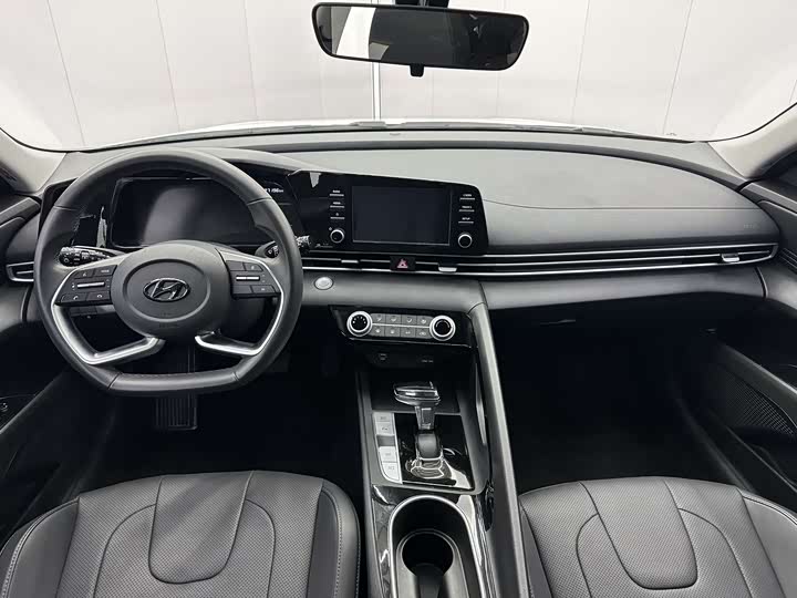 Фото 6 - Hyundai Elantra N line