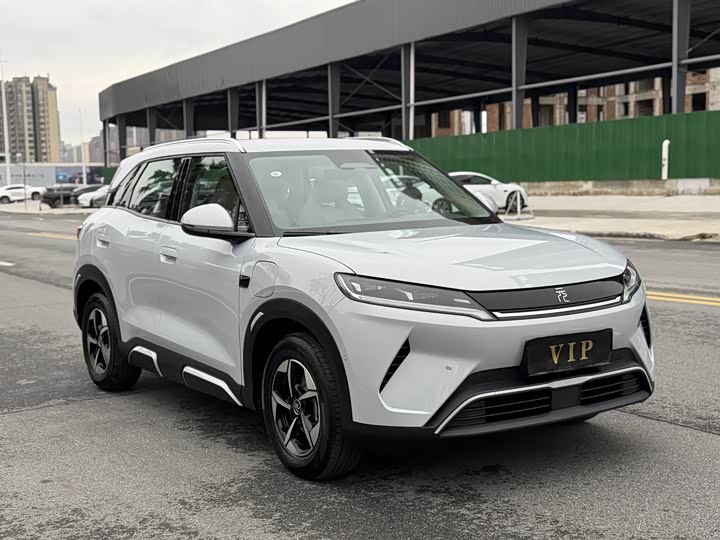 Фото 3 - BYD Yuan Up