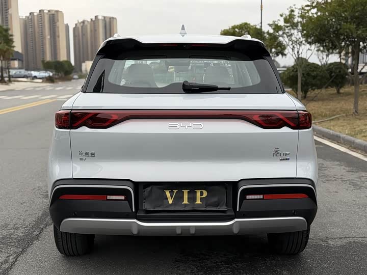 Фото 4 - BYD Yuan Up