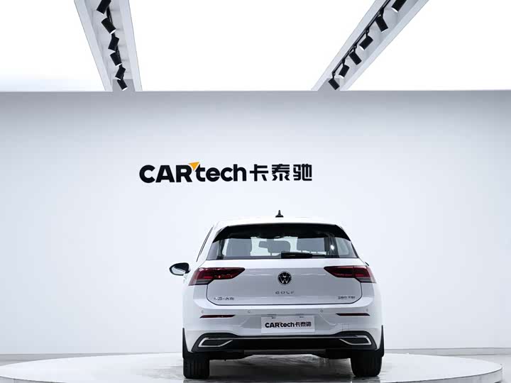 Фото 4 - Volkswagen Golf