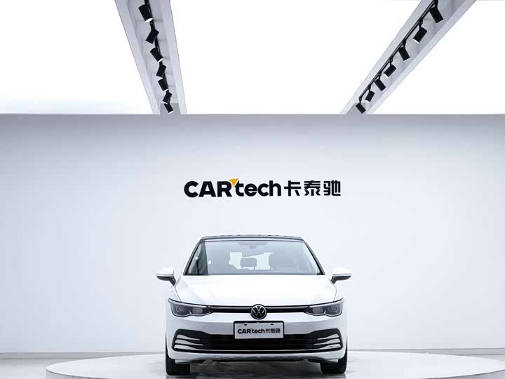 Фото 9 - Volkswagen Golf