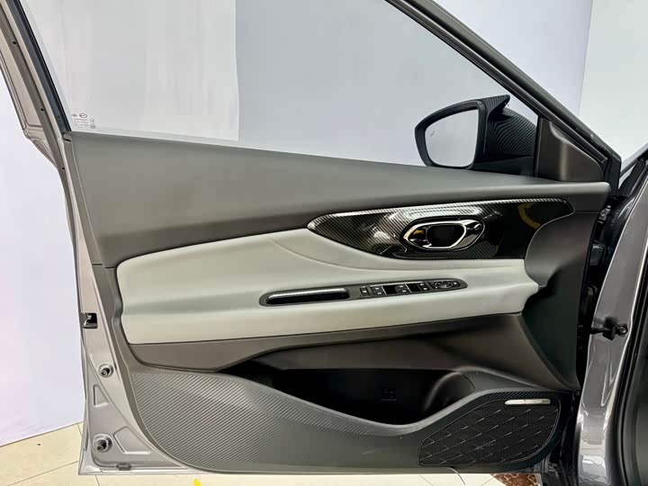 Фото 9 - GAC Trumpchi Empow R