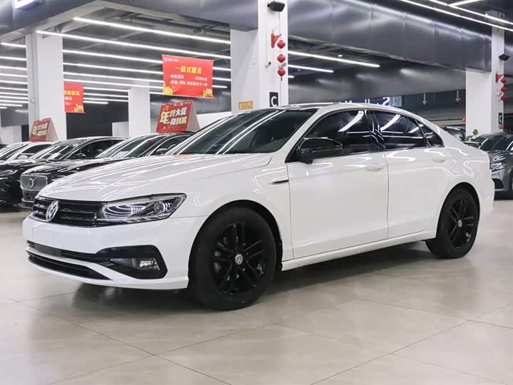 Фото 1 - Volkswagen Lamando L