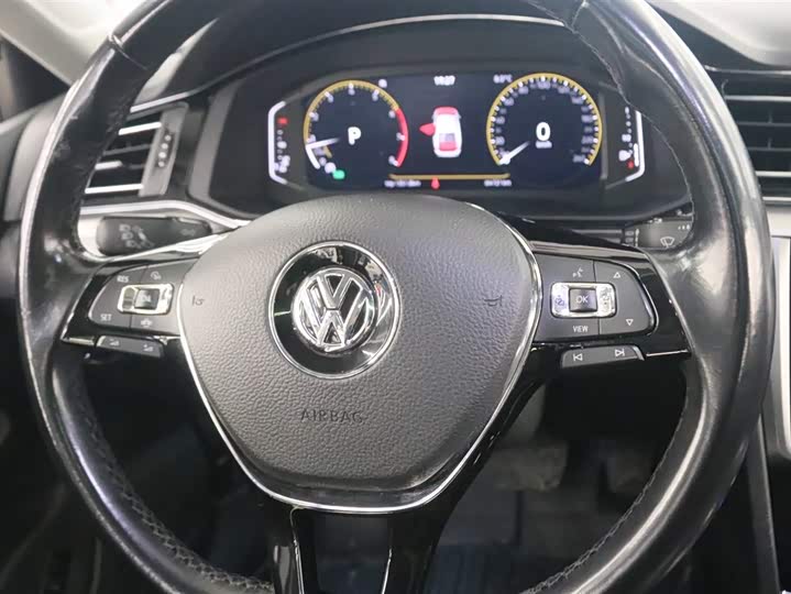 Фото 6 - Volkswagen Lamando L