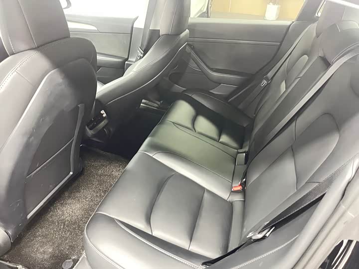 Фото 6 - Tesla Model 3