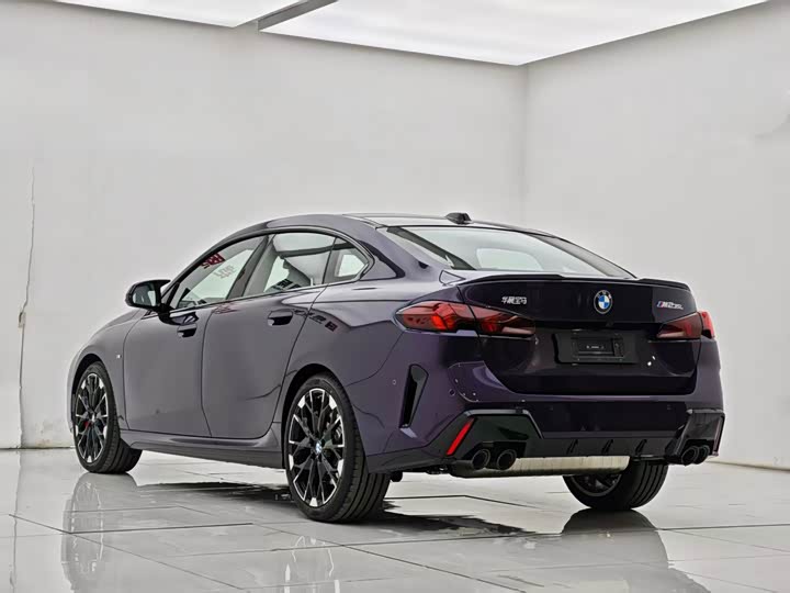 Фото 8 - BMW M235L