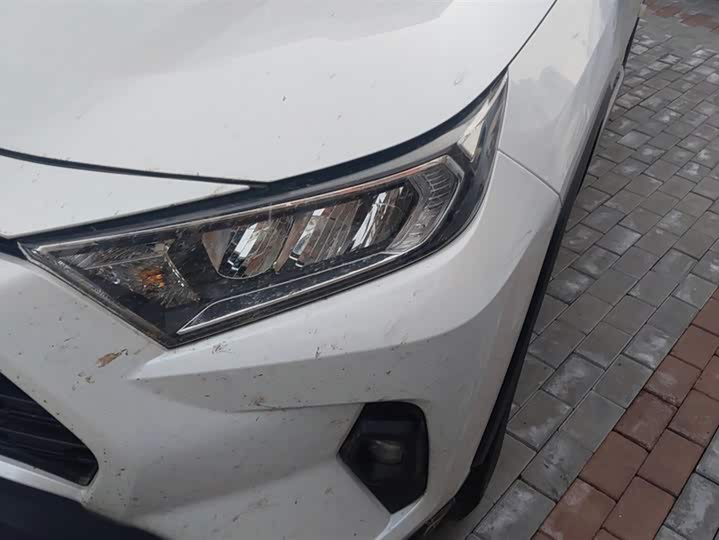 Фото 5 - Toyota RAV4