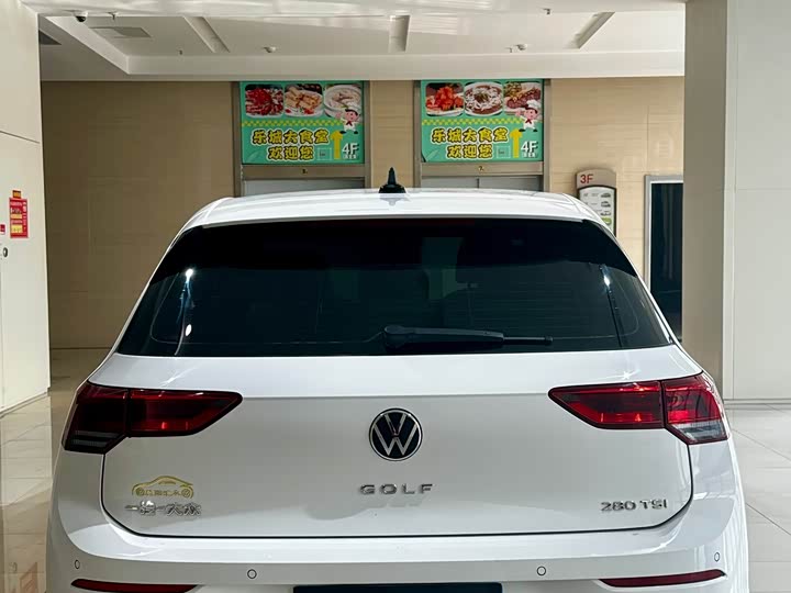 Фото 5 - Volkswagen Golf