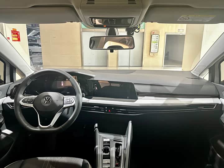 Фото 8 - Volkswagen Golf