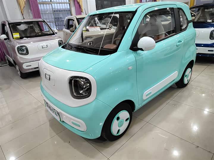 Фото 1 - Bestune Pony