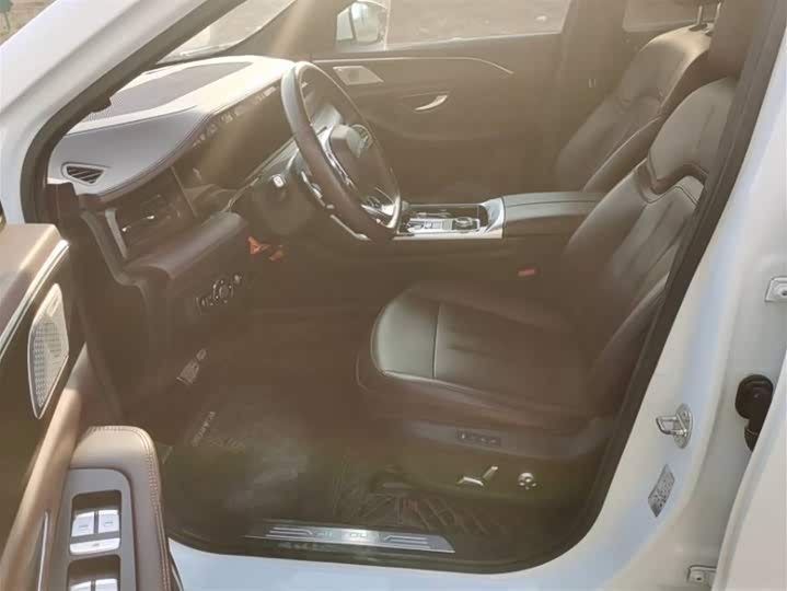 Фото 7 - Jetour X90