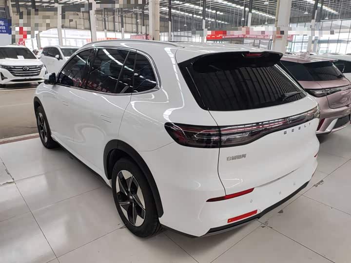 Фото 5 - Geely Galaxy E5