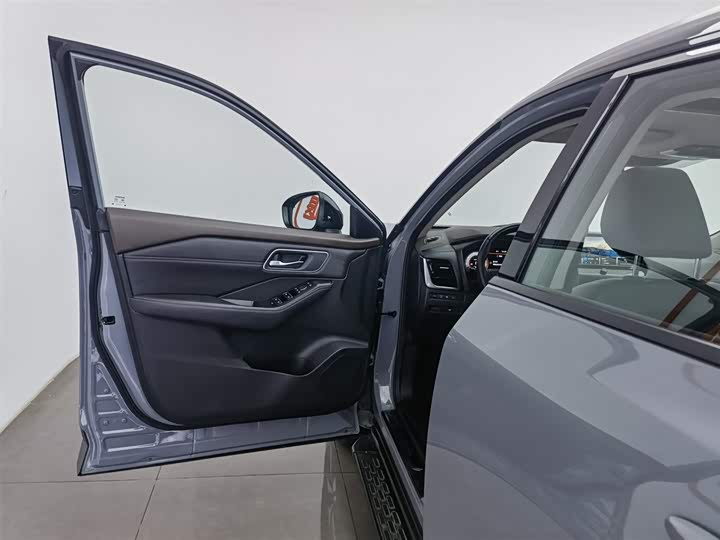 Фото 8 - Nissan X-Trail