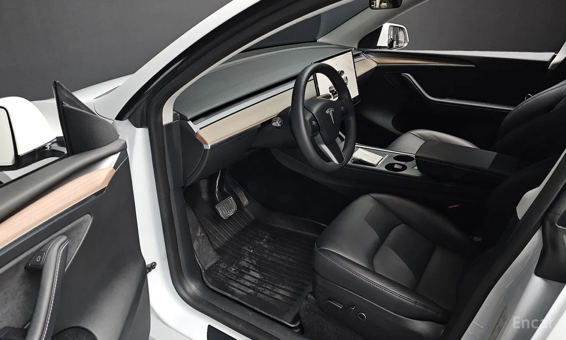Фото 11 - Tesla Model Y