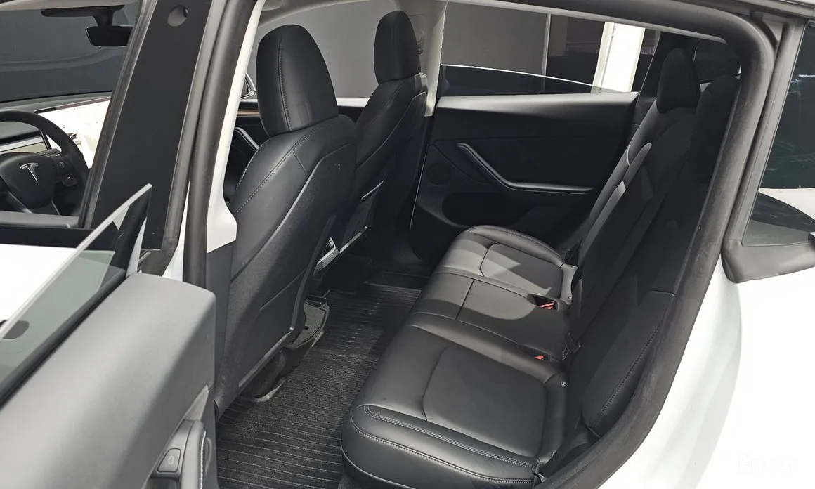 Фото 12 - Tesla Model Y