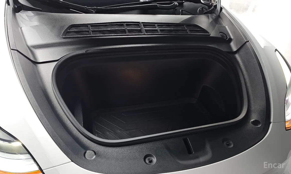 Фото 6 - Tesla Model Y