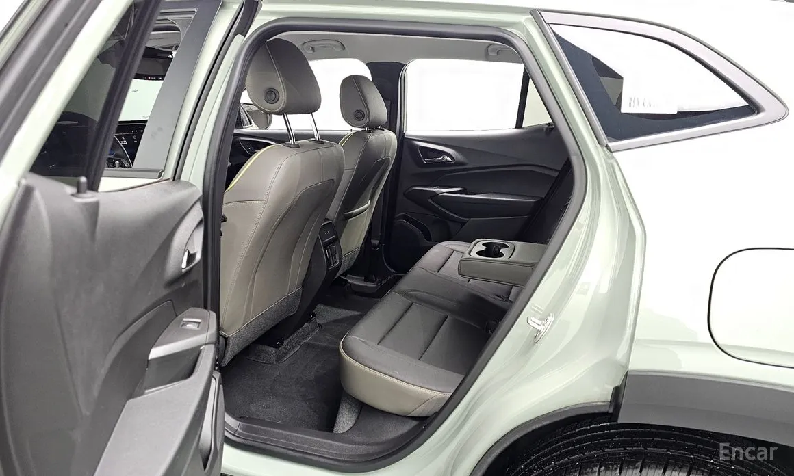 Фото 12 - Chevrolet Trax