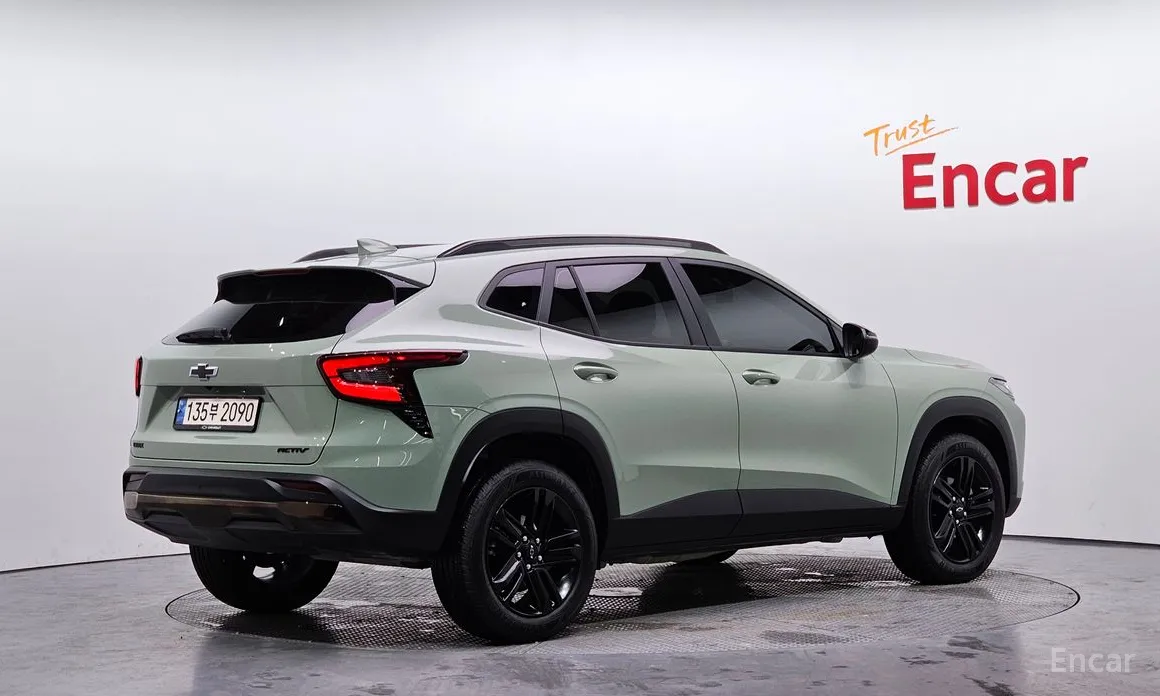 Фото 2 - Chevrolet Trax