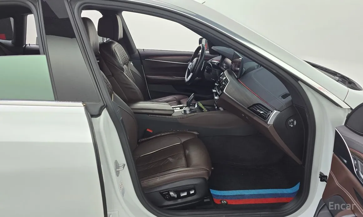 Фото 11 - BMW Gran Turismo