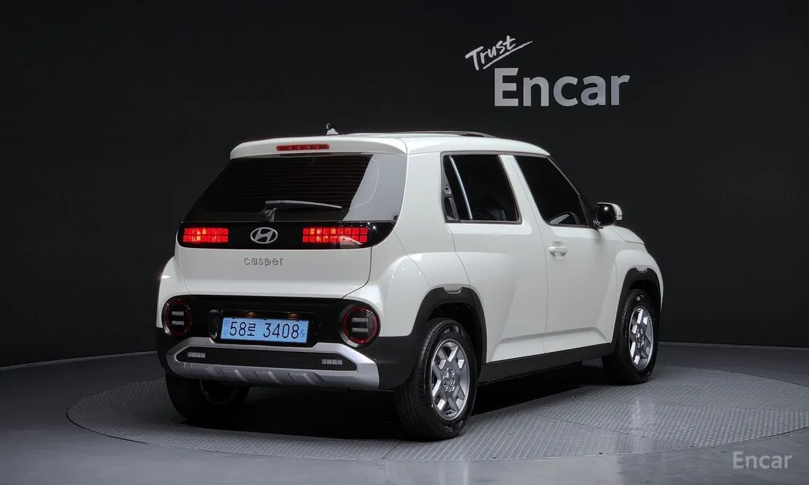 Photo 2 - Hyundai Casper