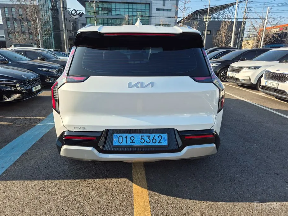 Фото 3 - Kia EV9